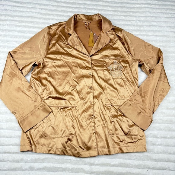 NWT SKIMS  Hotel Shine Long Sleeve Button Up Sleep Top Women’s Large Homey - Picture 2 of 10